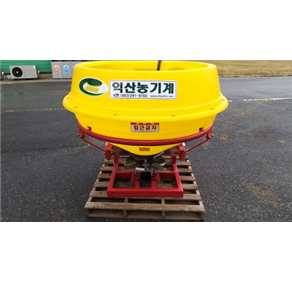 비료살포기